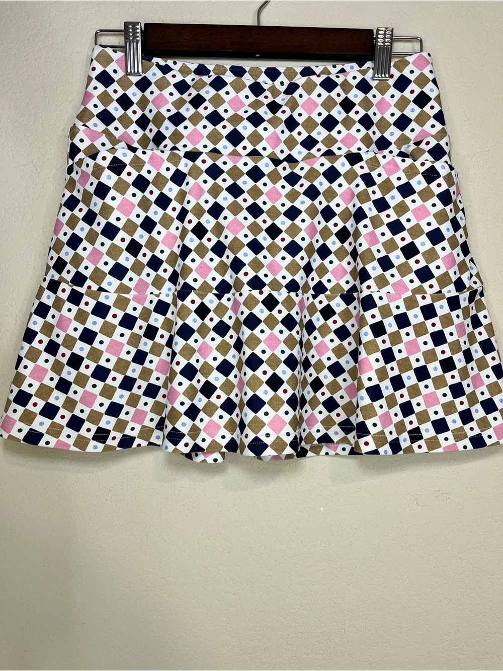 Smith & Quinn Molly Diamond-Print Tennis Mini Skirt White Sage Navy Pink SZ M